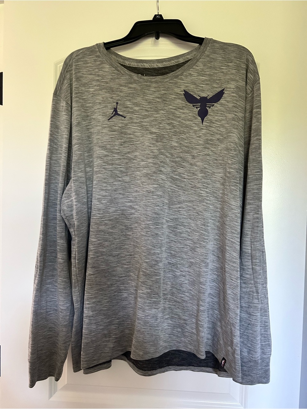 Nike Heather Gray DRI-FIT athletic tee with NBA - HORNETS Logo